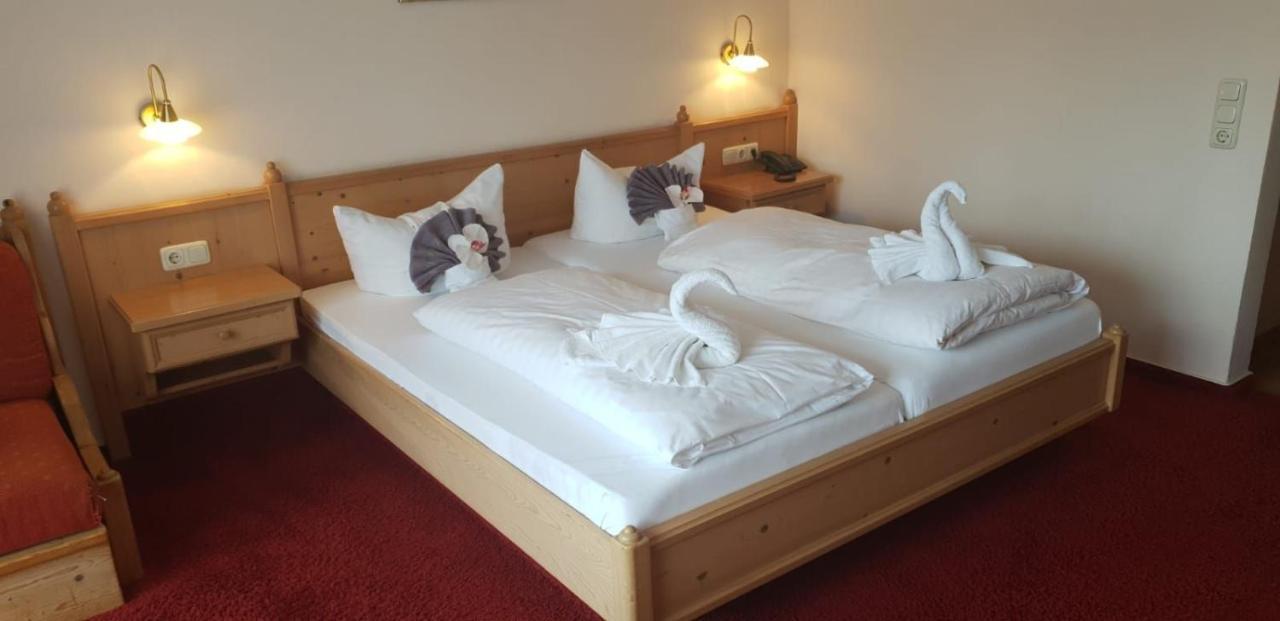 Hotel Igelstadt Fürstenberg Екстериор снимка
