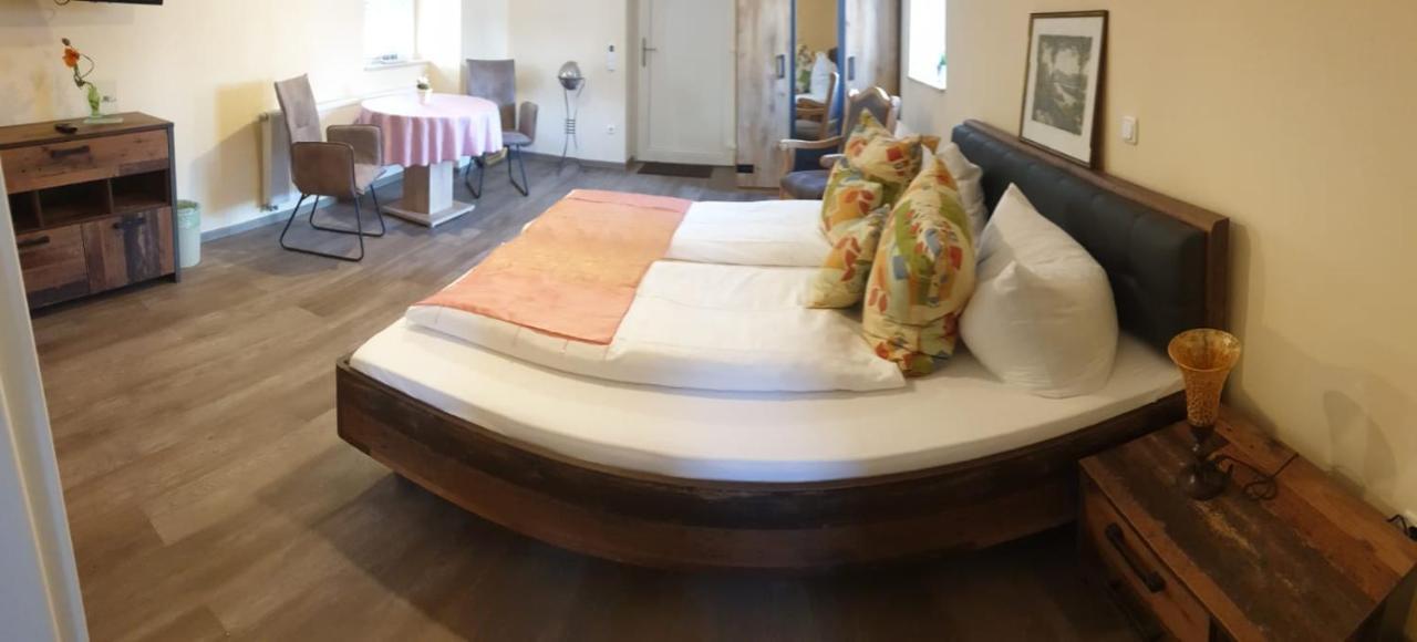 Hotel Igelstadt Fürstenberg Екстериор снимка