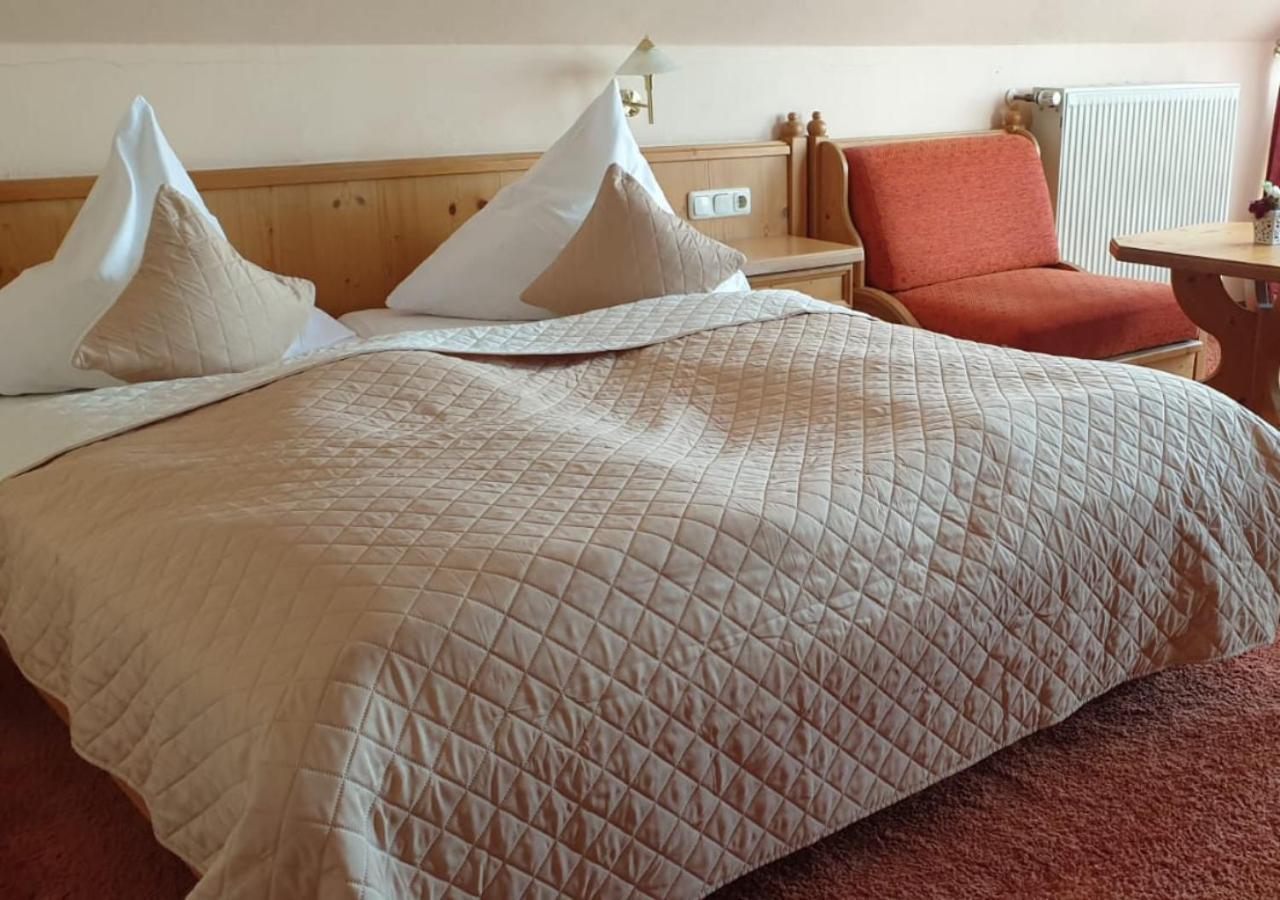Hotel Igelstadt Fürstenberg Екстериор снимка